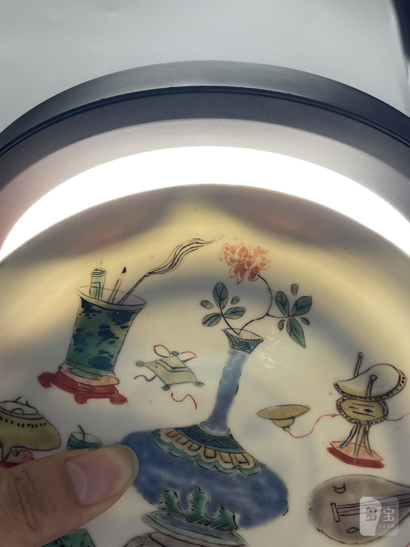 清康熙 五彩博古图纹盘 - 图26